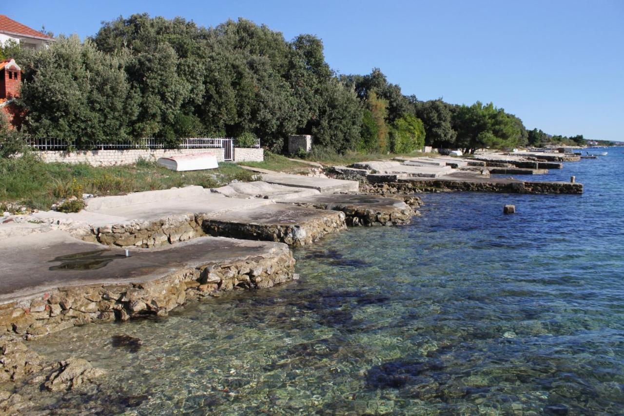 Family Friendly Seaside Apartments Kozino, Zadar - 5749 Petrcane Esterno foto