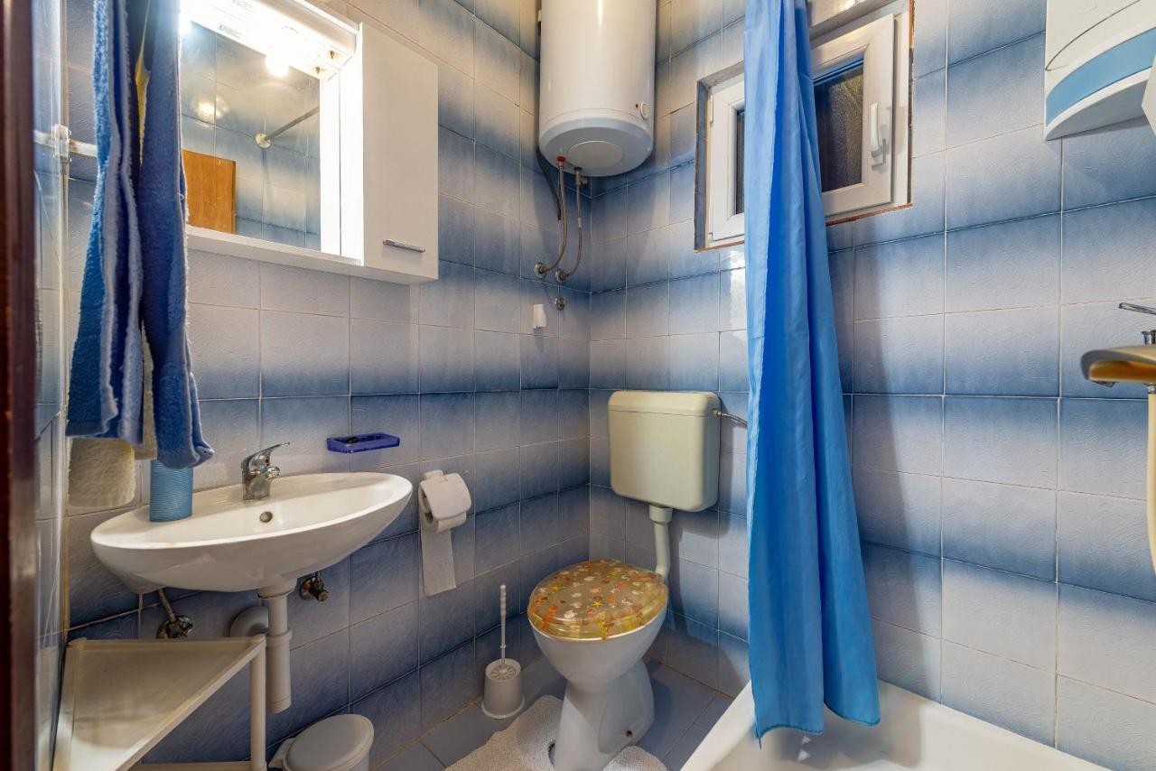 Family Friendly Seaside Apartments Kozino, Zadar - 5749 Petrcane Esterno foto