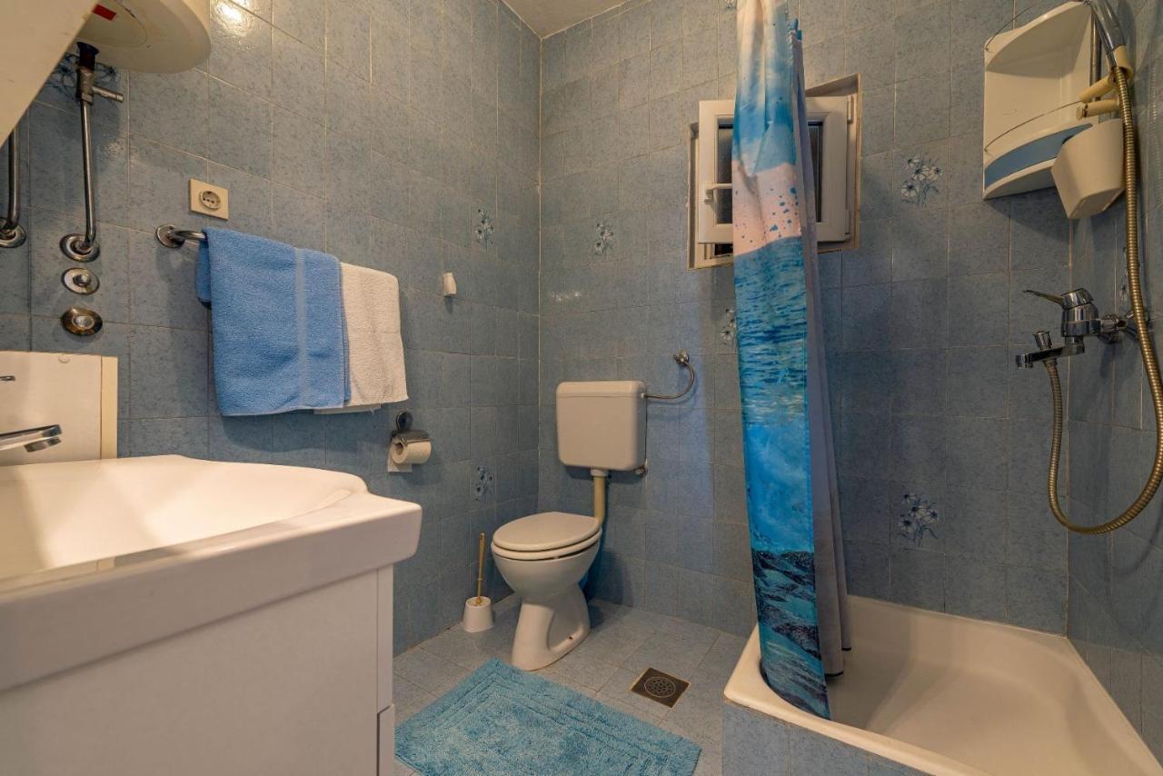 Family Friendly Seaside Apartments Kozino, Zadar - 5749 Petrcane Esterno foto