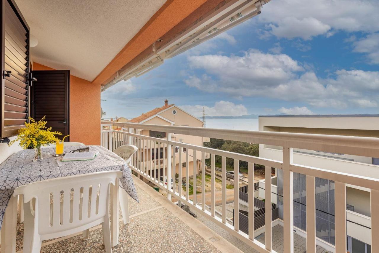 Family Friendly Seaside Apartments Kozino, Zadar - 5749 Petrcane Esterno foto